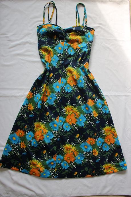 Vintage maxi šaty s kvetovaným vzorom, m