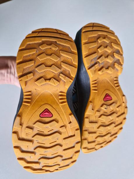 Turistické topánky, salomon,28