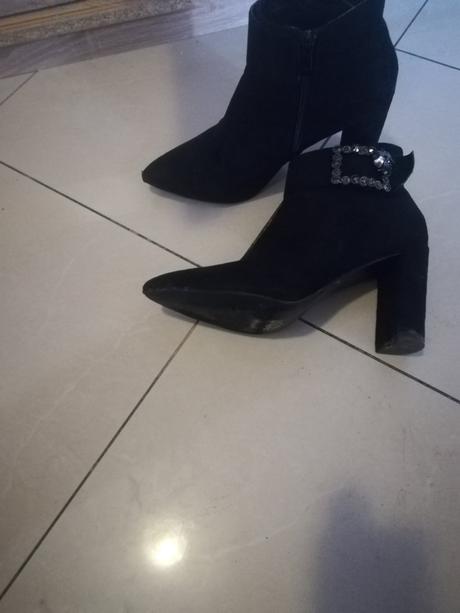 Kotnikove čierne čižmy už aj s postou, 41