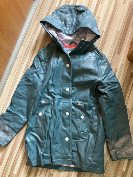 Pogumovaná bunda do daždivého počasia, marks & spencer,128