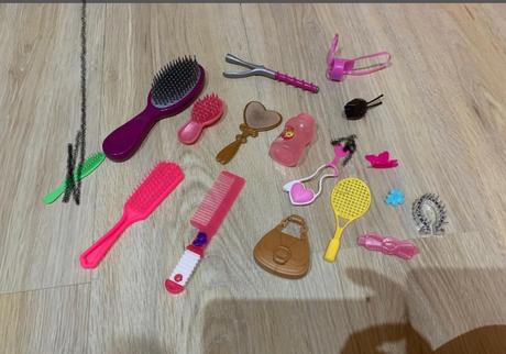 Rôzne doplnky pre barbie baby,