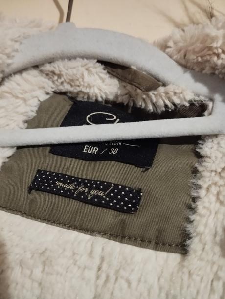 Dámska vetrovka, 38