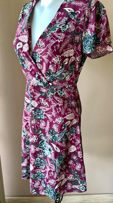 Krasne šaty vila, s