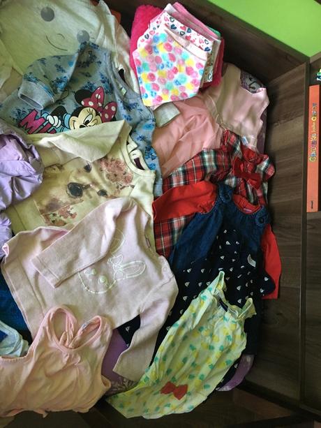 Balík dievčenského oblečenia, 50–62