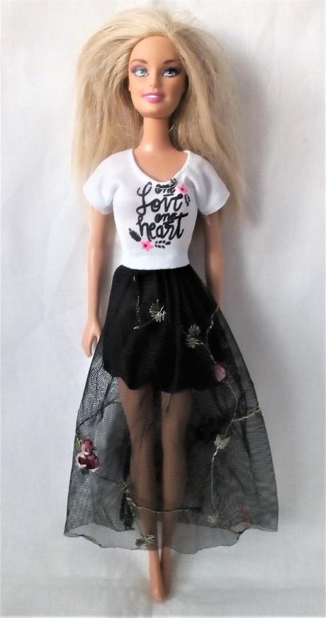 Šaty pre barbie viac druhov,