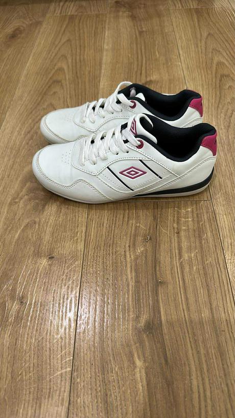 Umbro tenisky, umbro,34