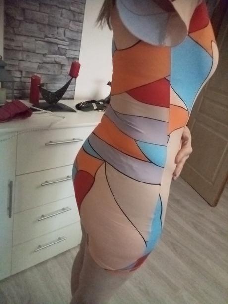 Sexi saty s carmen vystrihom, m