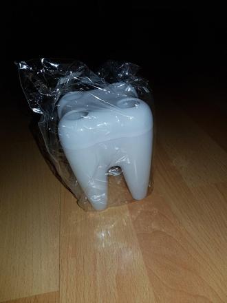 Stojan na zub.kefky,