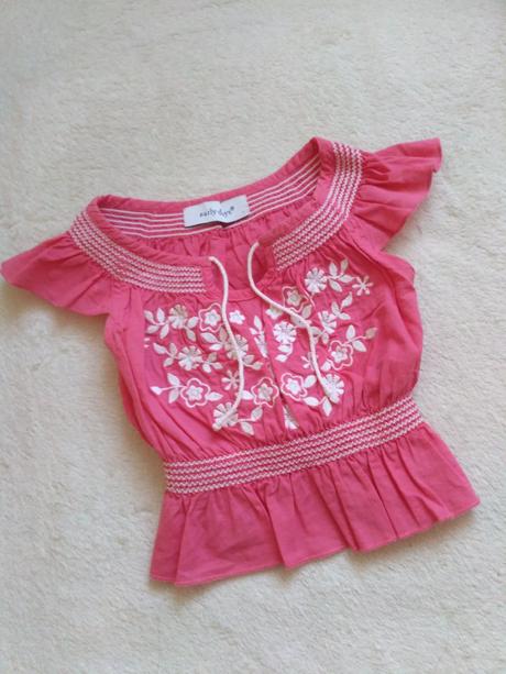 Letné tričko akoby s ľudovou výšivkou, early days,74