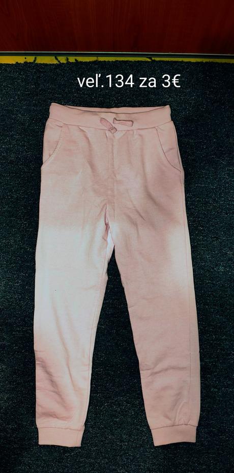 Nové tepláky veľ.134, sinsay,134