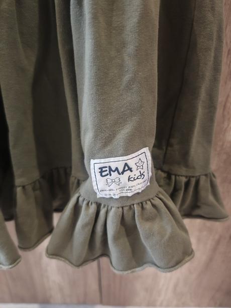 Dievčenské šaty, 128