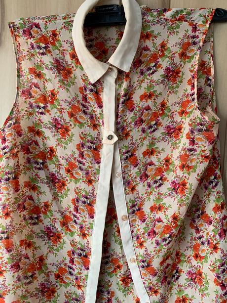 Kvetinová blúzka, atmosphere,38