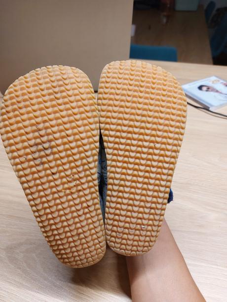 Papučky beda, beda,27