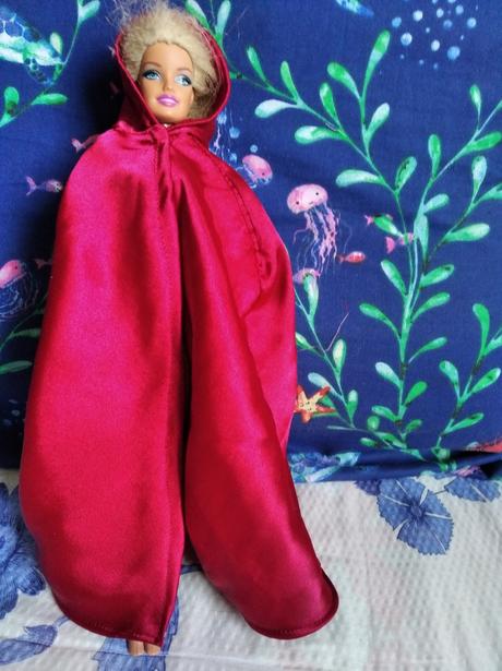 Plašt pre babiku barbie,