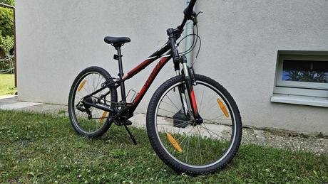Detsky bicykel specialized po 1 dieťati, specialized,24