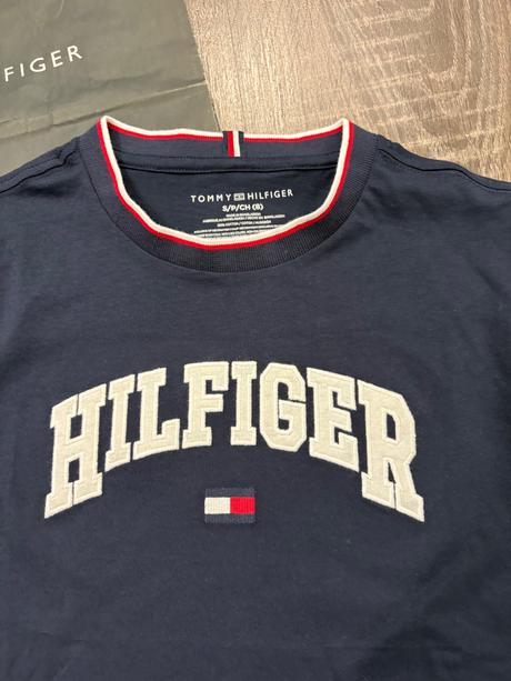 Tommy hilfiger chlapcenske tričko na 8 rokov, tommy hilfiger,128