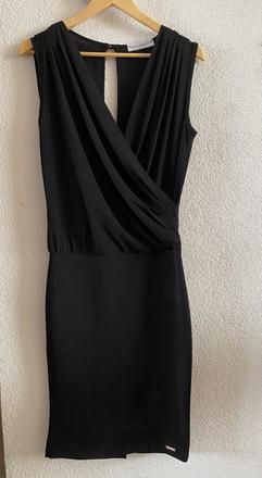 Saty s odhalenym chrbtom rinascimento, s