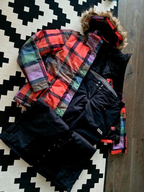 Perfektna stylova lyziarska suprava foxi/nordblanc, nordblanc,s