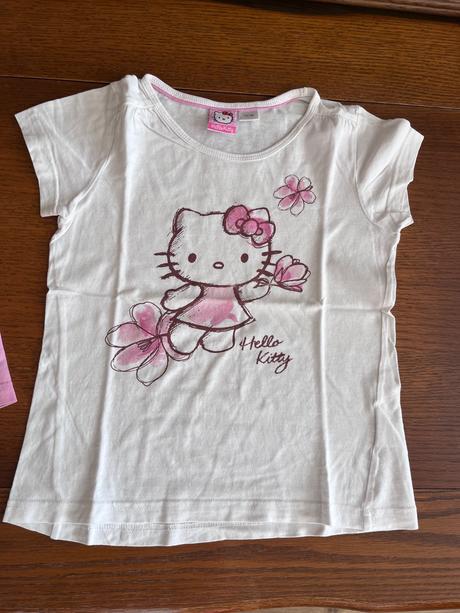 Letné pyžamko hello kitty 122/128, disney,122