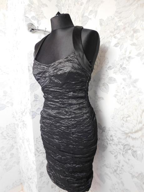 Luxusne slavnostne strečove šaty,čiernej farby s d, 38