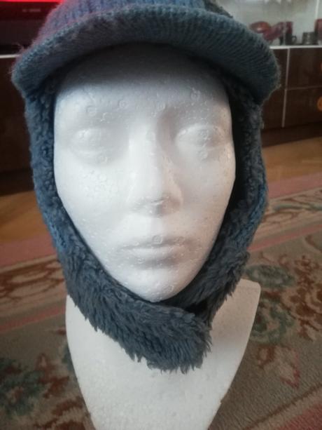 Teplučká čiapka, 128