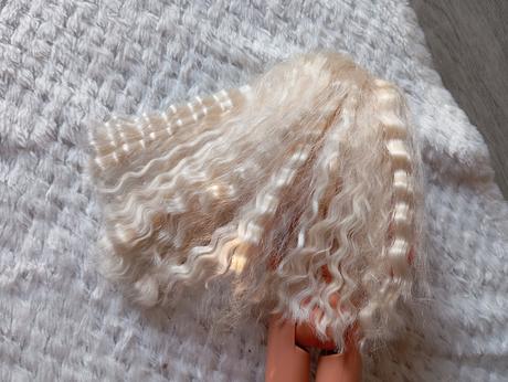 Retro blond barbie 1,