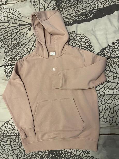 Predám krásnu 4f mikinu, 140