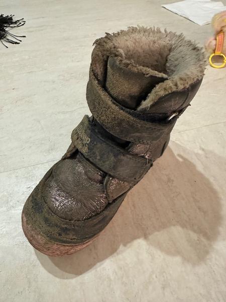 Ako čistiť špinavú obuv zo škôlky?