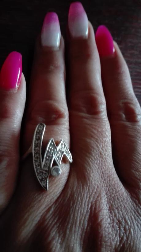 Strieborny prsten, 