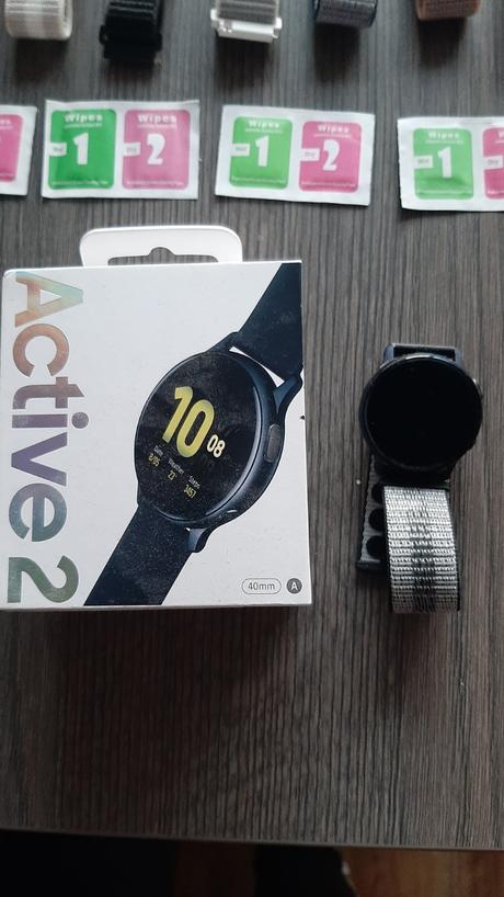 Smart hodinky samsung active 2, samsung