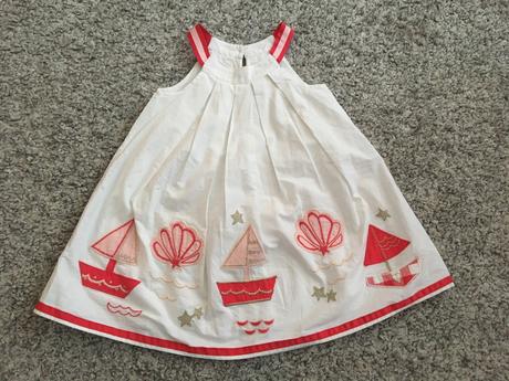 Krásne šaty so spodničkou, marks & spencer,92