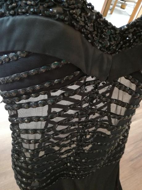 Večernè šaty nàdhernè, m