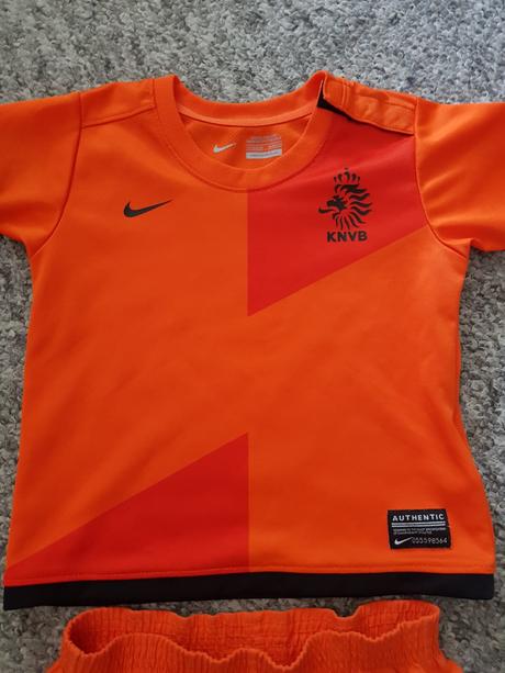 Tričko a kraťasy, nike,80