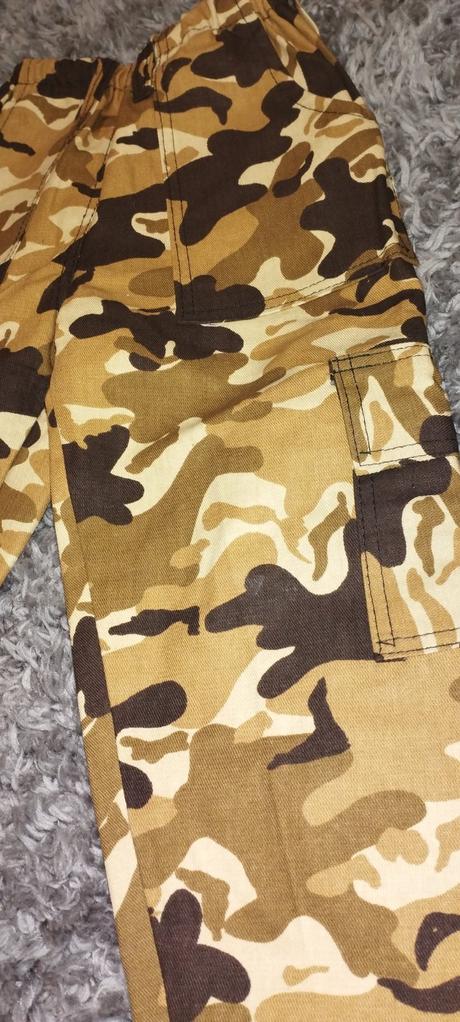 Maskáčové nohavice, 116