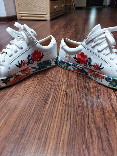 Kvetove tenisky c.36, 36