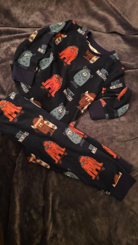 Teply set domsce oblecenie c 98, c&a,98