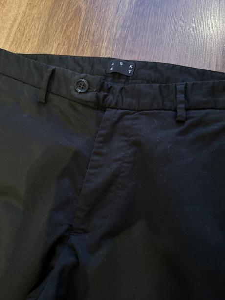 Minimálne nosene chino nohavice 33-34 pc 90 eur, asics,m