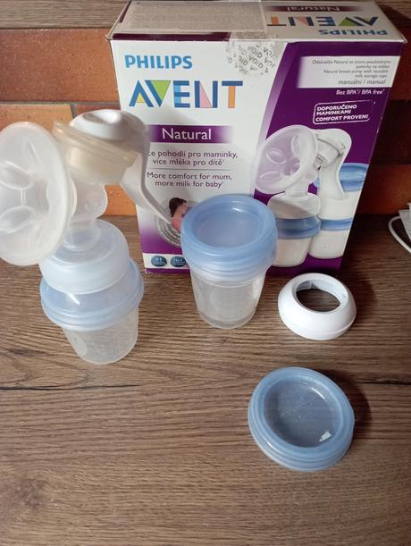 Ručná odsávačka avent,