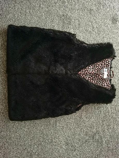 Dievčenská vesta, h&m,152