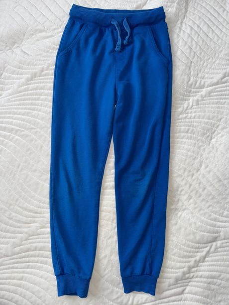 Tepláky 122, sinsay,122