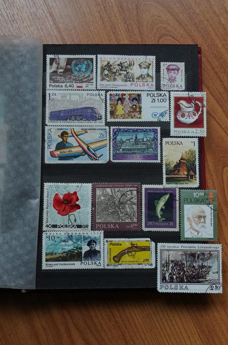 Zakladač plný známok, 