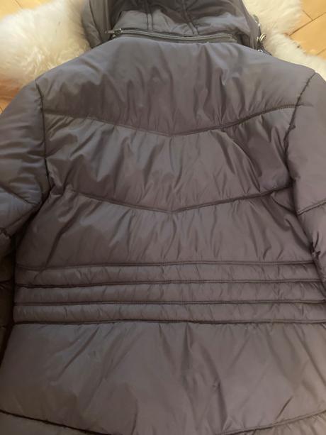 Bunda - vetrovka s kapucňou a kožušinou, 164