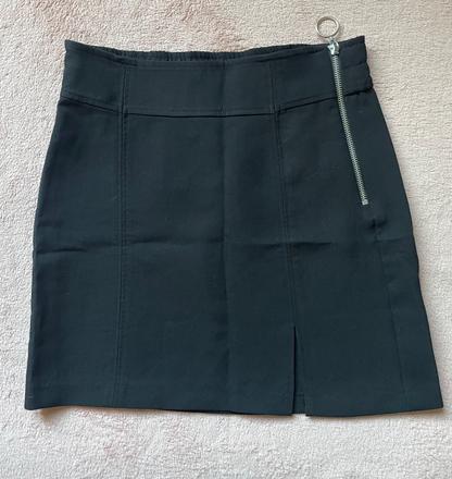 Čierna sukňa., bershka,s