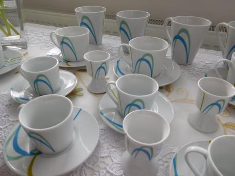 Porcelánová sada na čajík+kapučíno+kávičku-nová, 