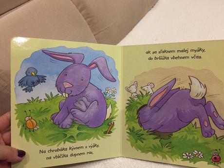 Seria kniziek s pohybujucimi sa hlavickami, 