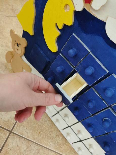 Adventný kalendár,