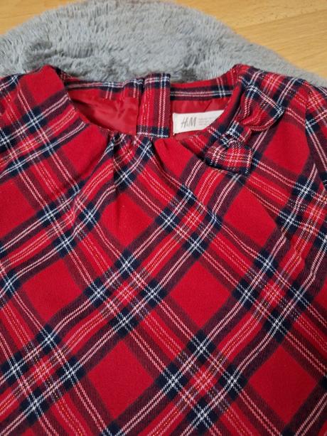 Vianočné šaty, 140