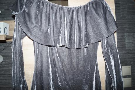 Zamatové šaty new collection,