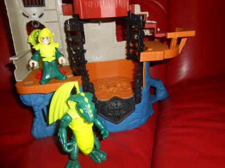 Černokňažníkova veža imaginext, 