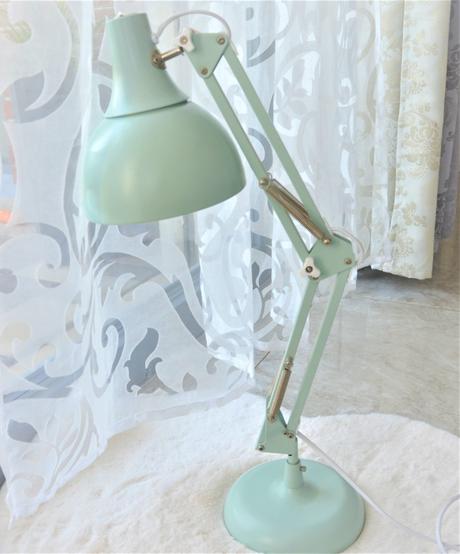 Študentská lampa-ružová, 